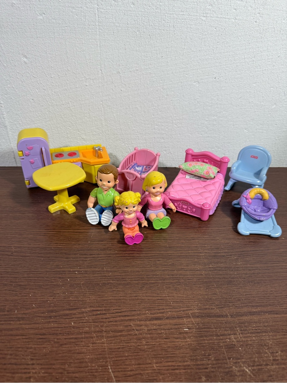 Fisher Price My First Dollhouse Family and Furniture